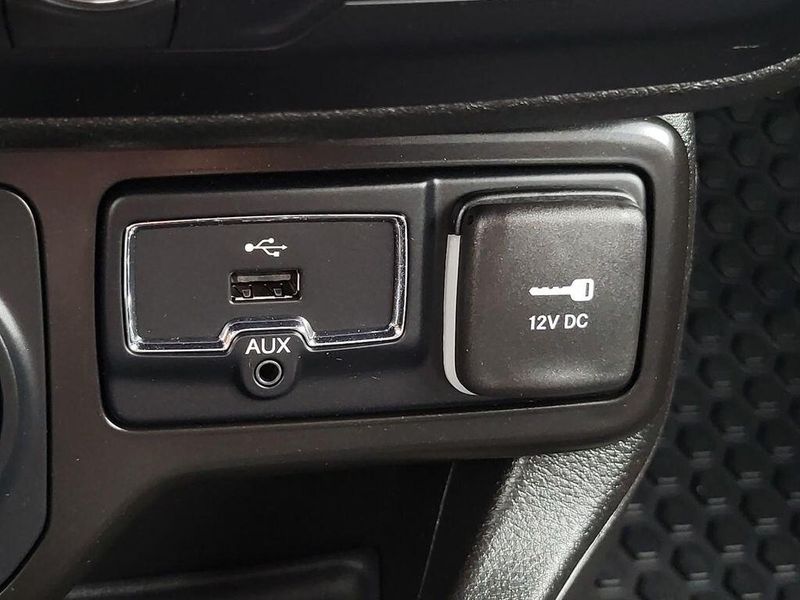 2023 Jeep Renegade LimitedImage 25