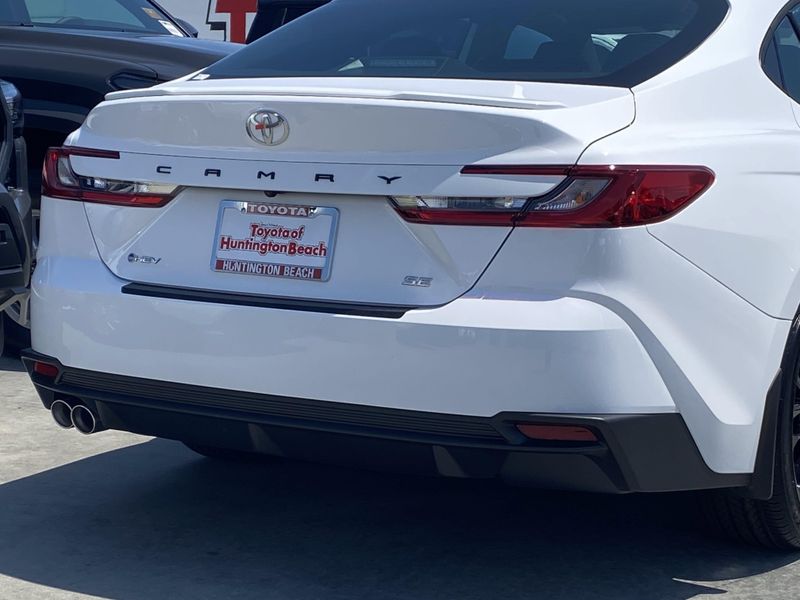 New 2025 Toyota Camry SEImage 4