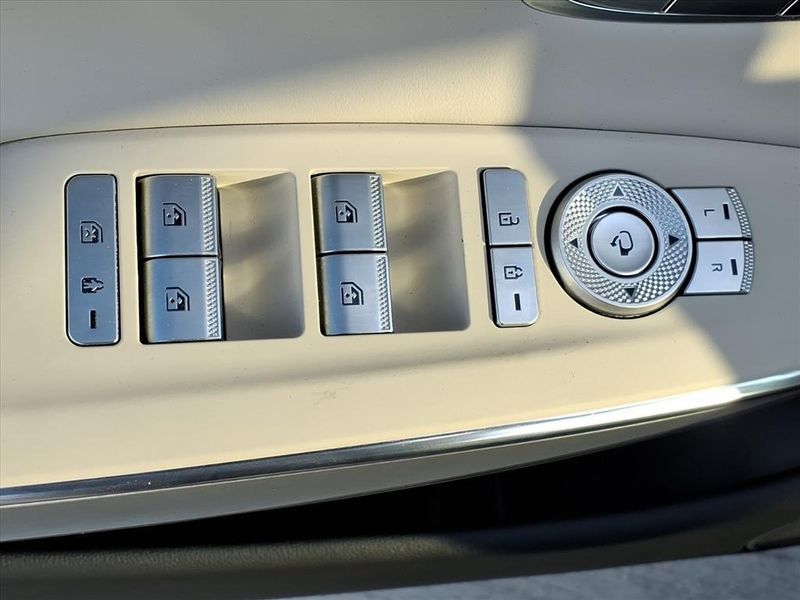 Used 2024 Genesis GV70 2.5TImage 19