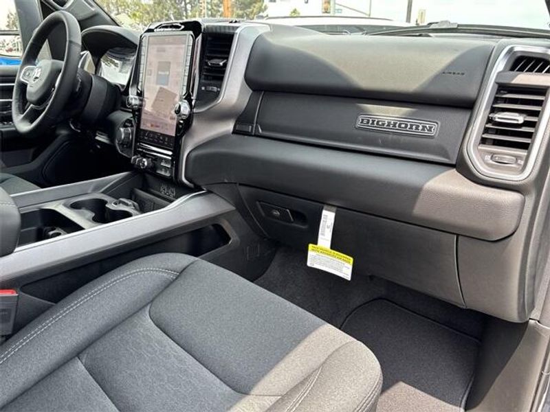 2025 RAM 1500 Big Horn Crew Cab 4x4 5