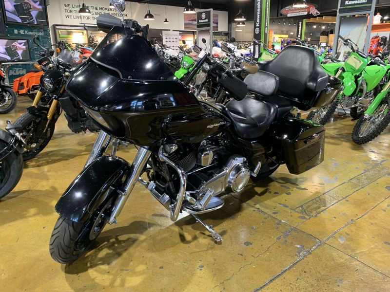 Used 2015 Harley-Davidson ROAD GLIDE SPECIAL Image 4