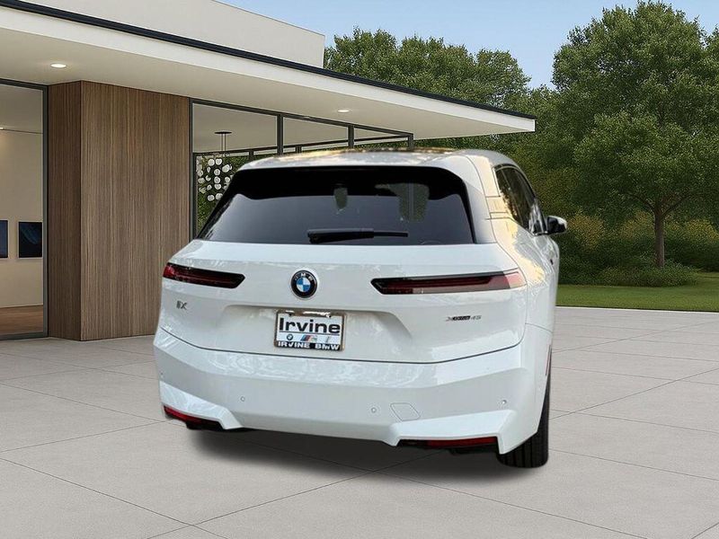 New 2026 BMW iX xDrive45Image 8
