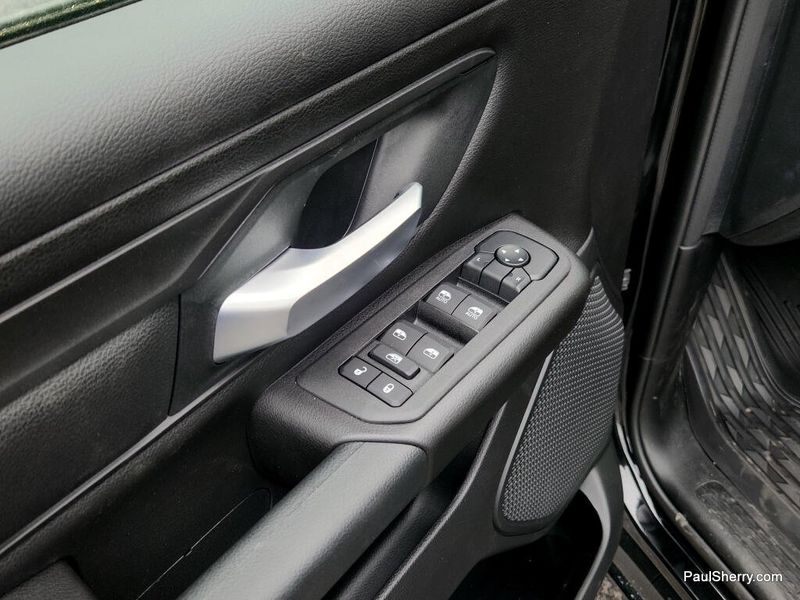 New 2026 RAM 1500 Warlock Crew Cab 4x4 5'7' Box