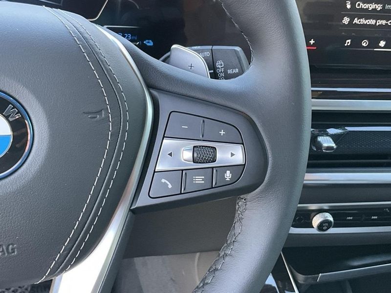 2025 BMW X5 xDrive50eImage 24