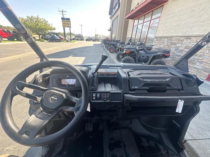 New 2025 Can-Am DEFENDER XT 62 HD9 