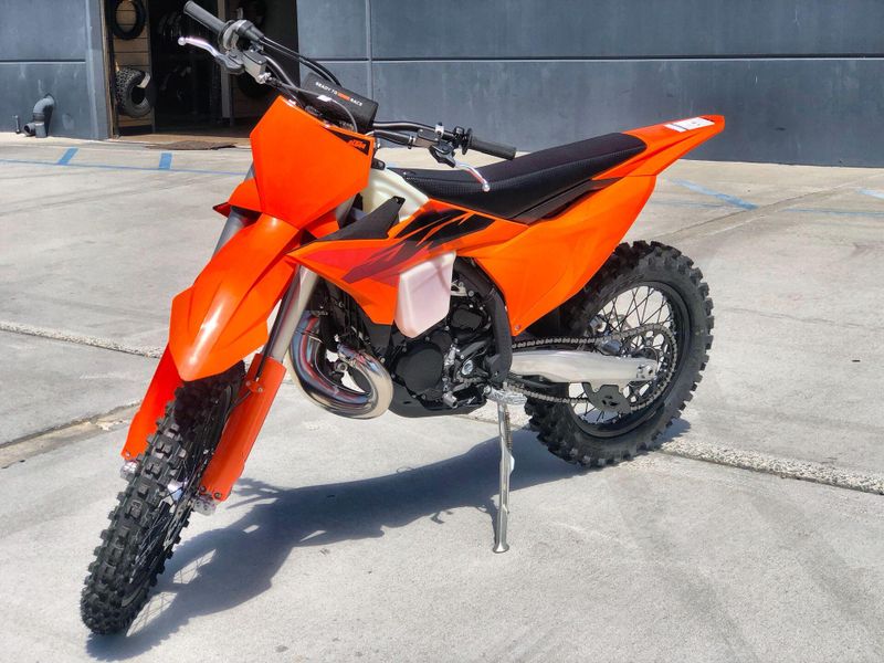 New 2027 KTM 250 XC Image 13