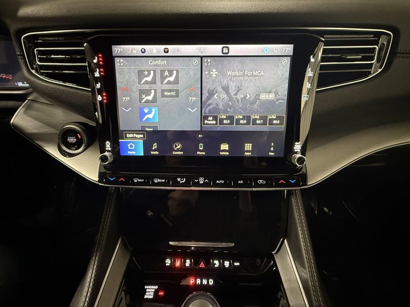 2026 Jeep Grand Wagoneer L 4x4Image 29