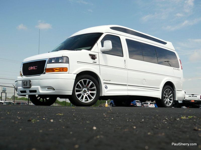 2022 GMC Savana Image 13