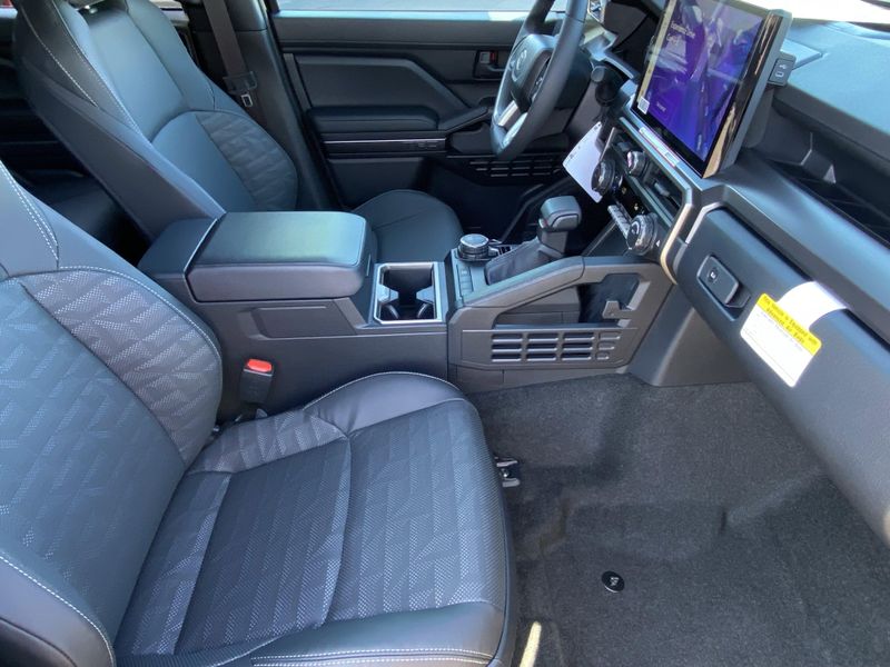 New 2025 Toyota 4Runner TRD Sport PremiumImage 10