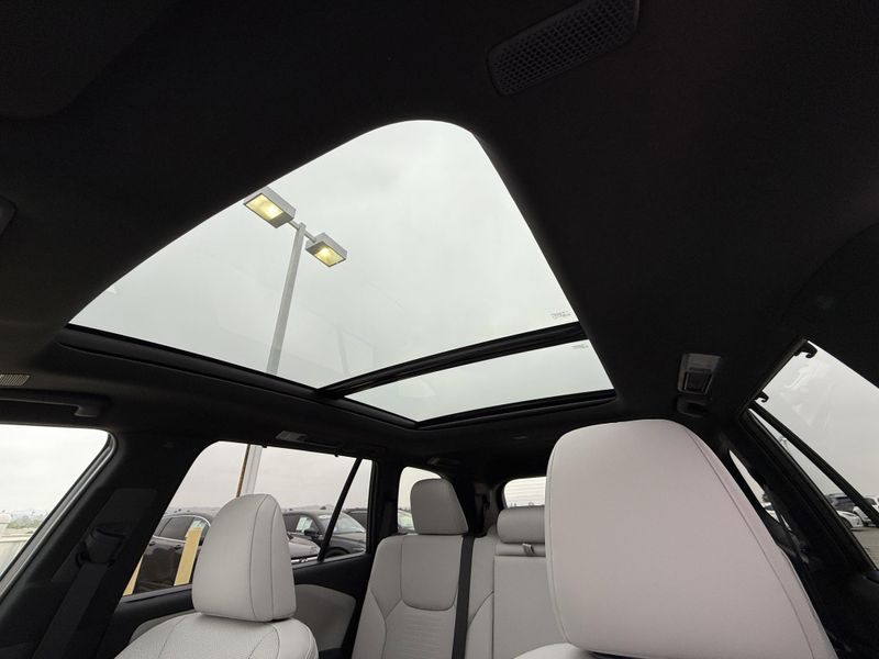 2025 LEXUS TX 350 PremiumImage 21