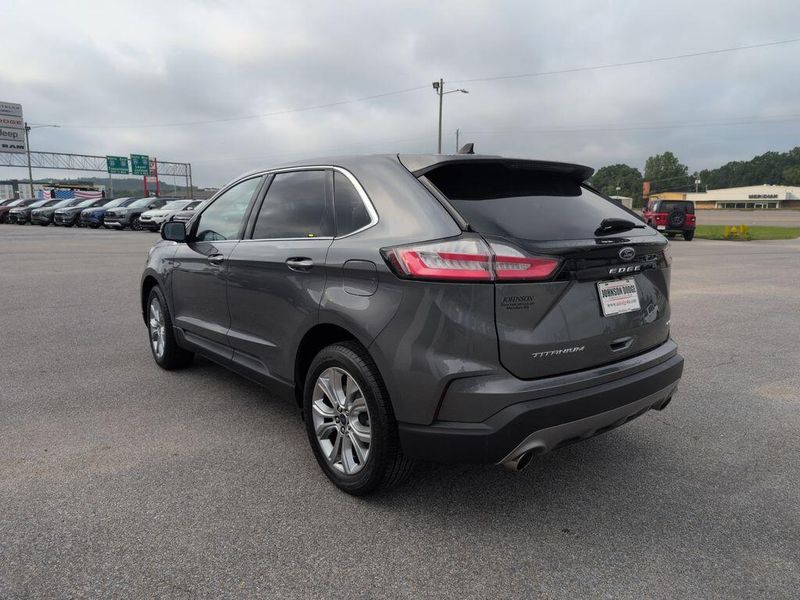 2022 Ford Edge TitaniumImage 5