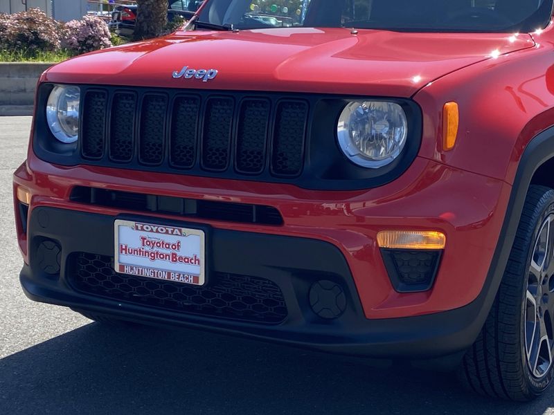 2021 Jeep Renegade SportImage 9