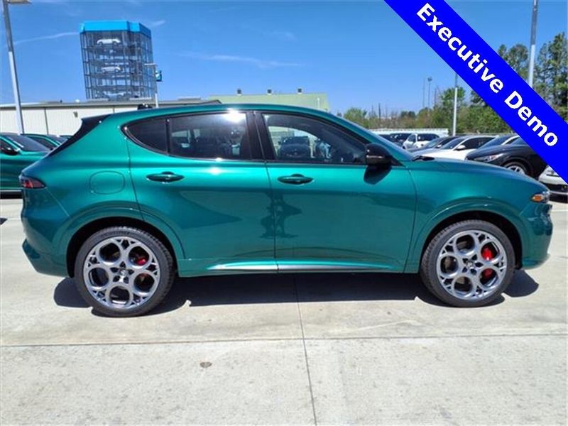 New 2025 Alfa Romeo Tonale Tributo Italiano EawdImage 5
