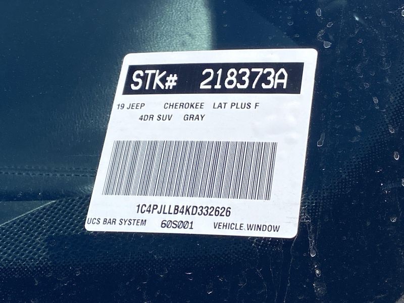 Used 2019 Jeep Cherokee Latitude PlusImage 31