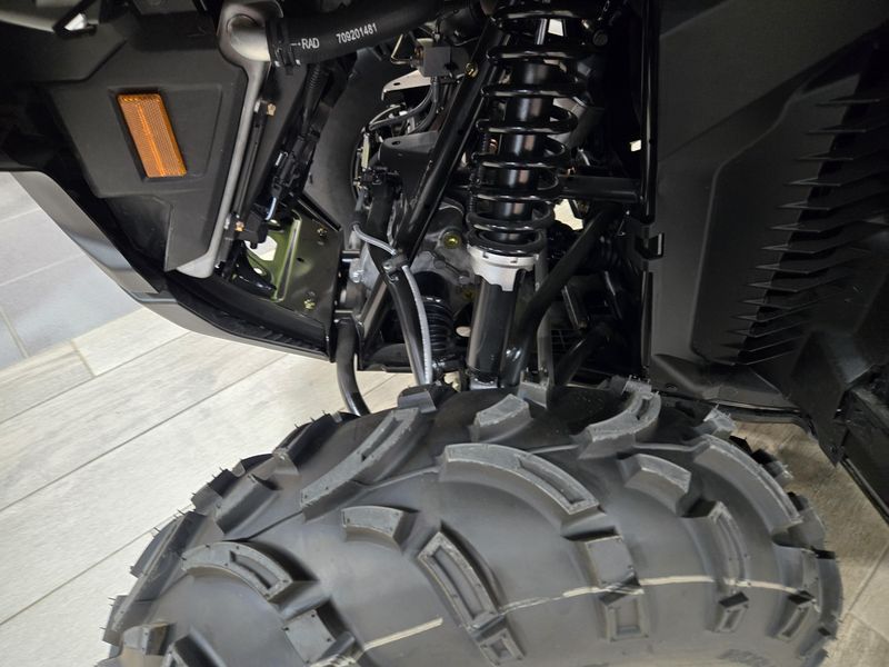 2025 Can-Am OUTLANDER 700 GRANITE GRAY Image 21