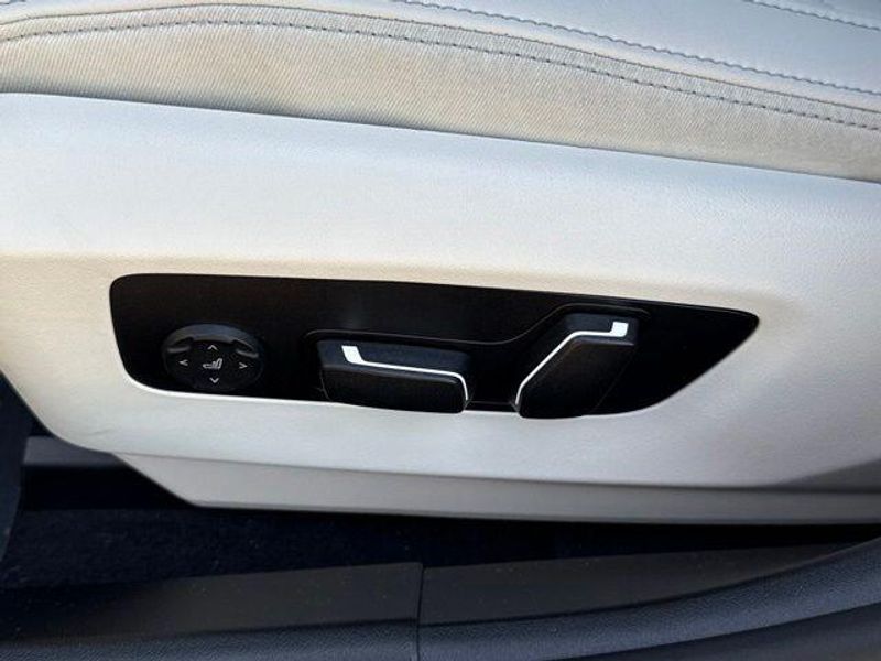 Used 2025 BMW i5 xDrive40Image 20