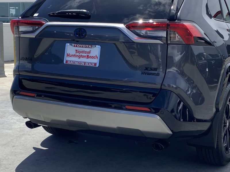 2024 Toyota RAV4 XSEImage 5