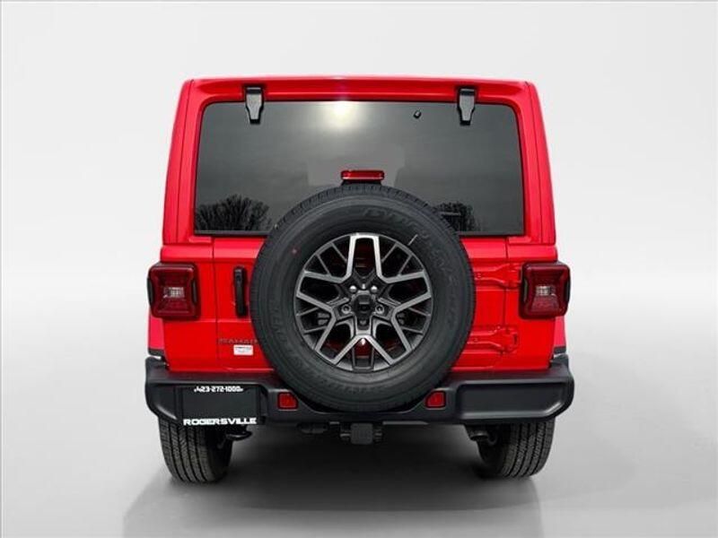2025 Jeep Wrangler Unlimited Sahara photo 4