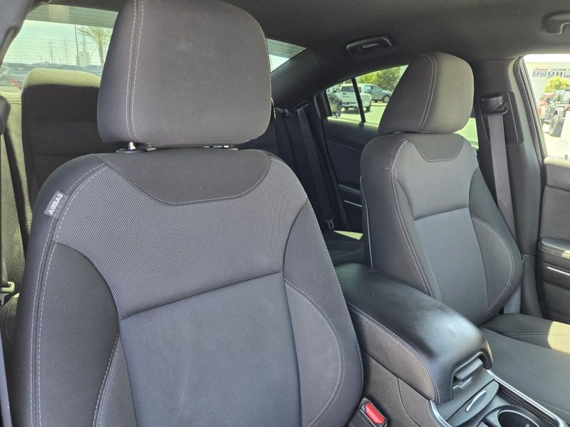 Used 2018 Dodge Charger SXT RWD