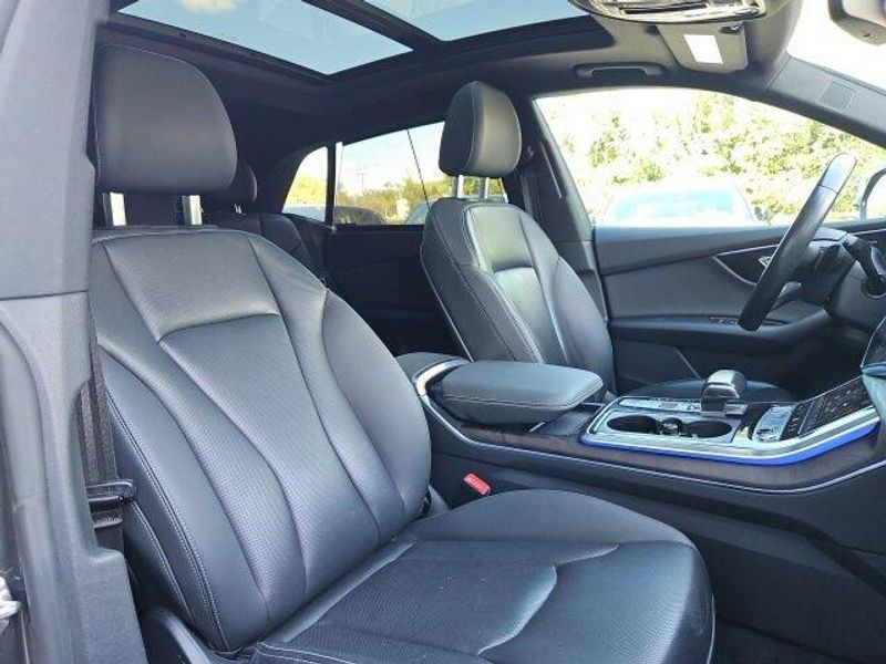 Used 2019 Audi Q8 Prestige