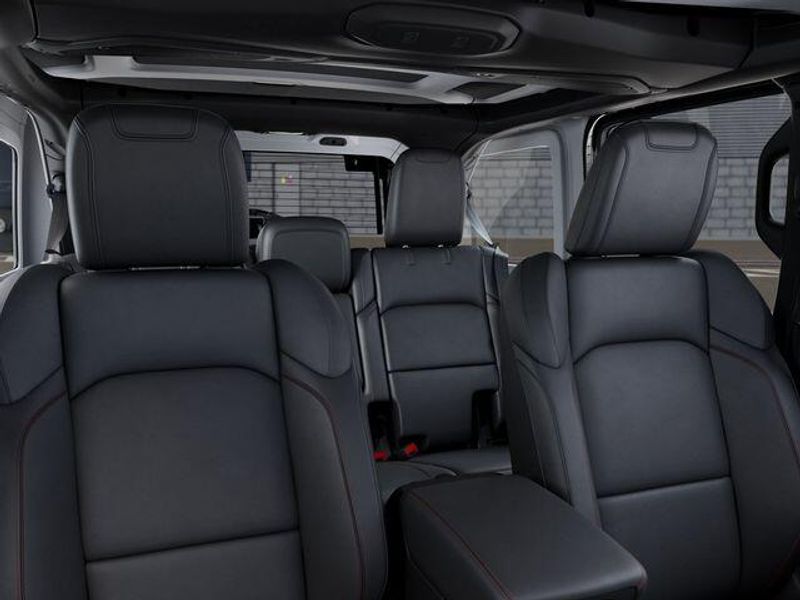 Jeep Wrangler 4xE Image 26