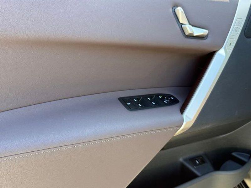 Used 2026 BMW iX xDrive45Image 17