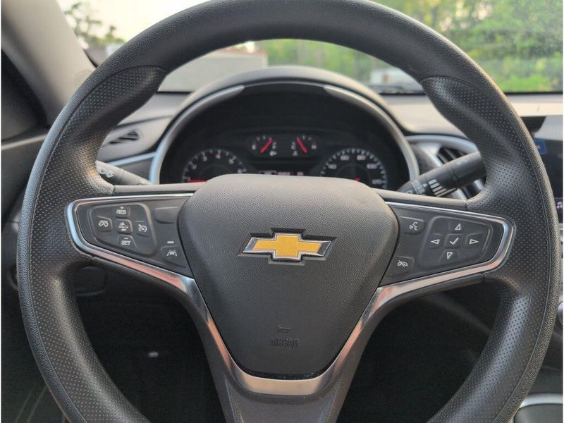 2023 Chevrolet Malibu LTImage 22