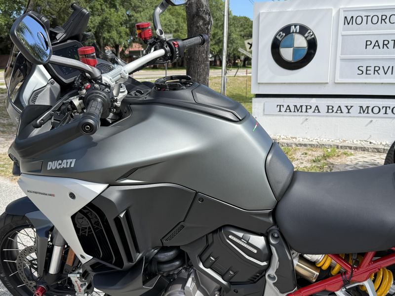 2022 Ducati Ducati Multistrada V4 S Travel + Radar Spoked Wheels