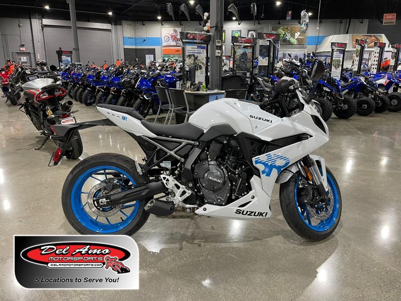New 2026 Suzuki GSX-8R Image 1