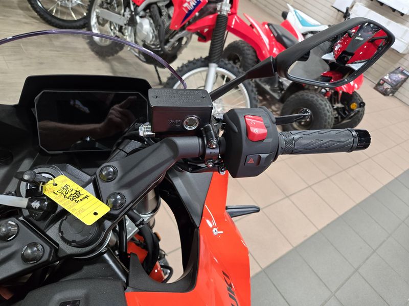 NEW 2026 SUZUKI GSX8R Image 18