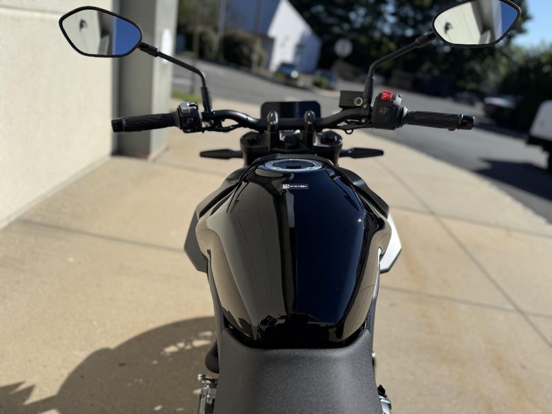2026 Suzuki GSX 8SImage 7