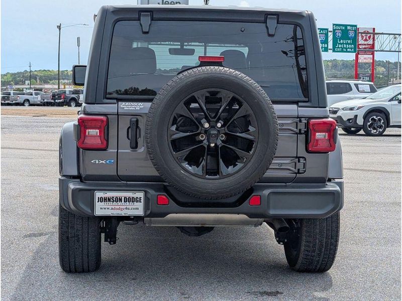 2021 Jeep Wrangler 4xE Unlimited SaharaImage 6