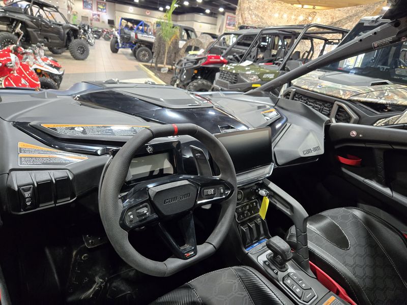 NEW 2025 CAN-AM MAVERICK R MAX X RS 999T DCT Image 22
