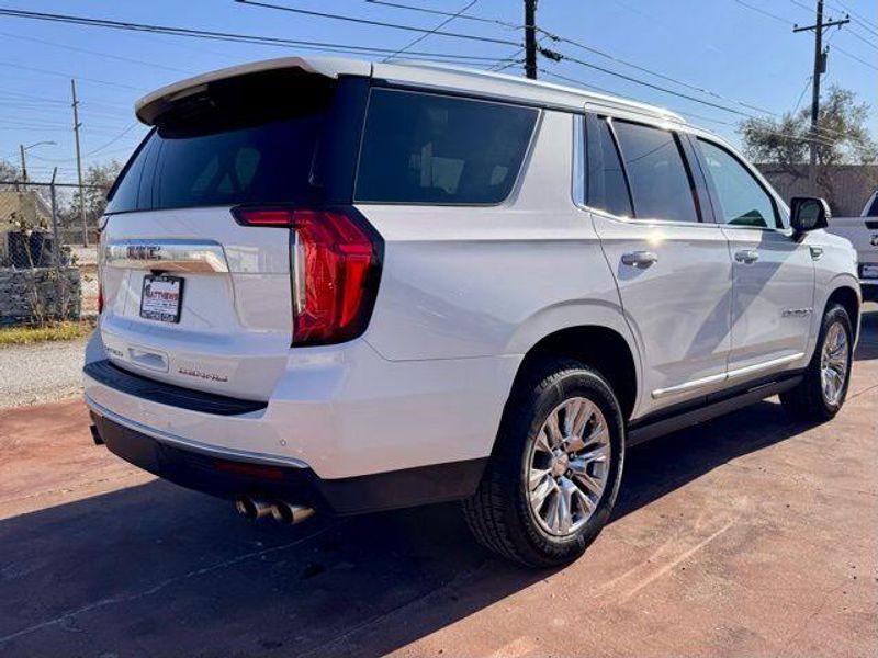 Used 2022 GMC Yukon DenaliImage 5