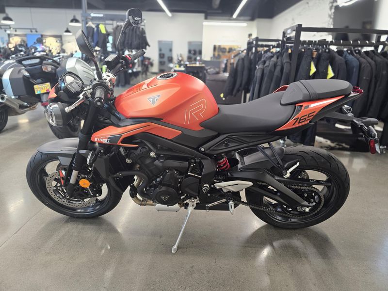 New 2025 Triumph STREET TRIPLE 765 R 