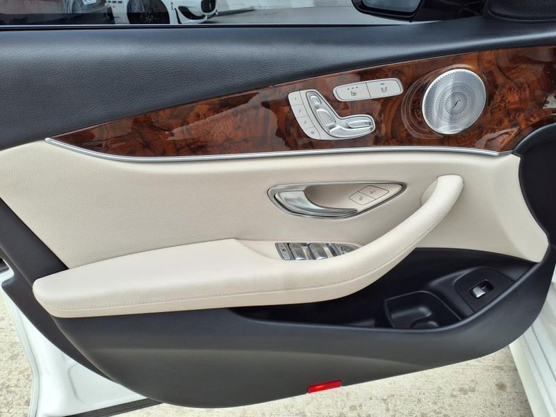 2018 Mercedes-Benz E 300 300Image 12