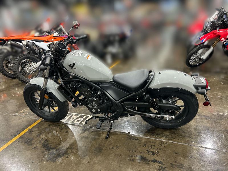 New 2026 Honda REBEL 300 E-CLUTCH Image 17