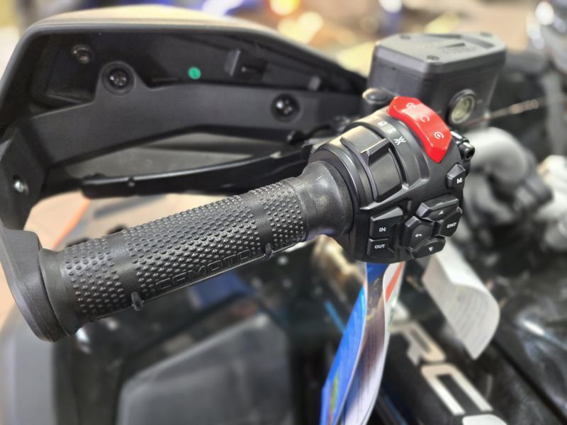 NEW 2026 CFMOTO CFORCE 800 TOURING Image 17
