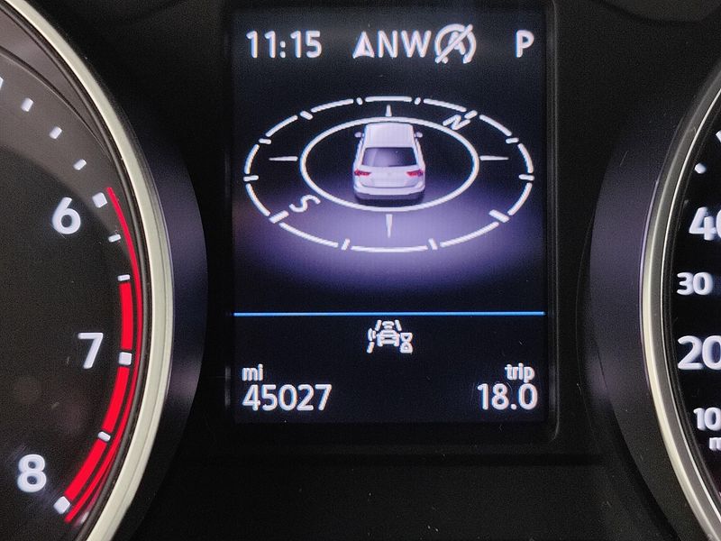 Used 2021 Volkswagen Tiguan SE AWD R-Line Black w/SunroofImage 31