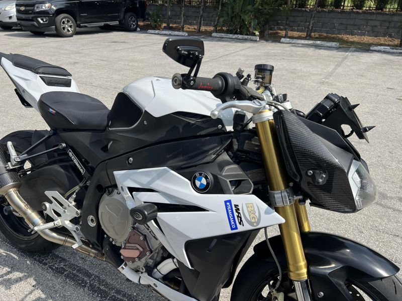 2016 BMW S 1000 R 