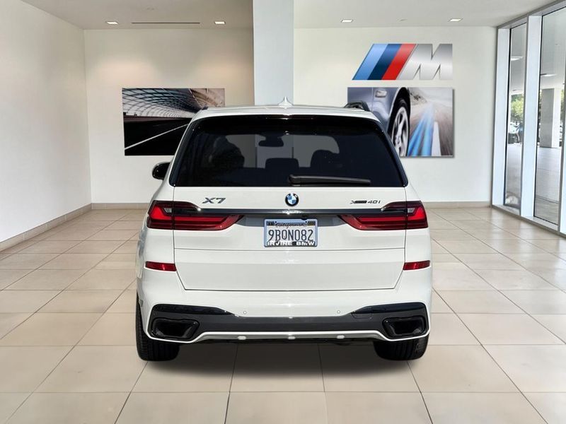 2022 BMW X7 xDrive40iImage 7