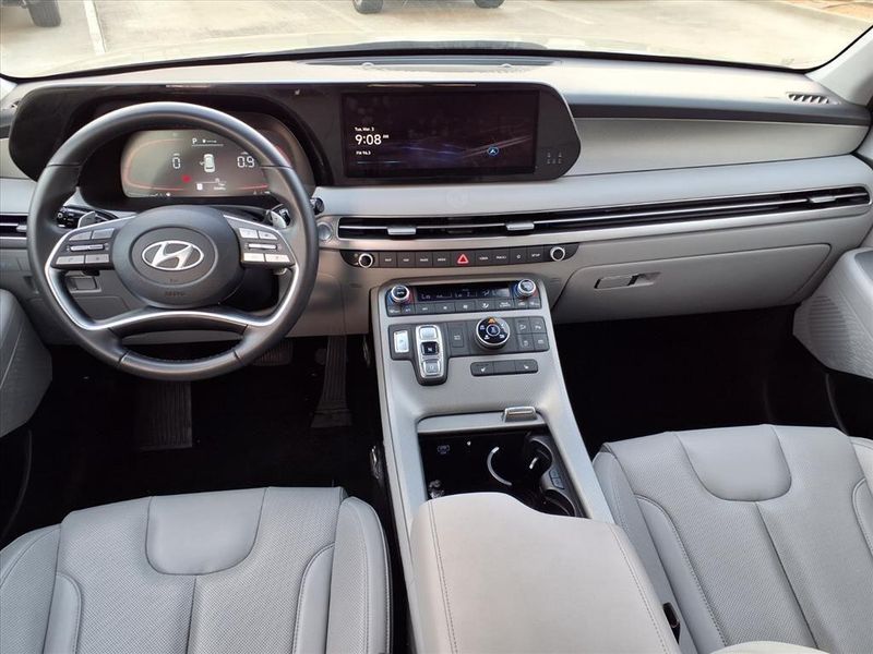 Used 2025 Hyundai Palisade SELImage 12