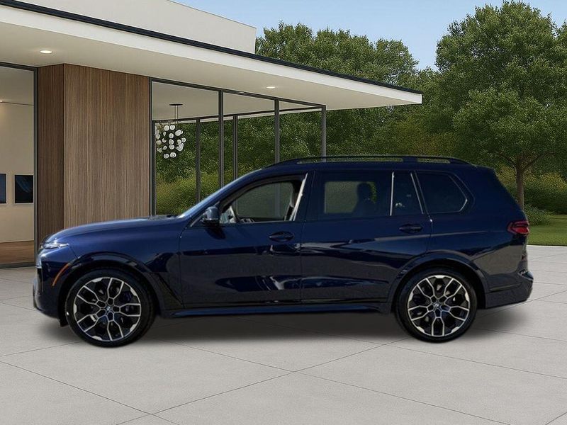 Used 2026 BMW X7 M60iImage 13