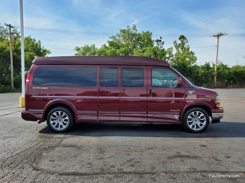 2022 Chevrolet Express Cargo Image 9