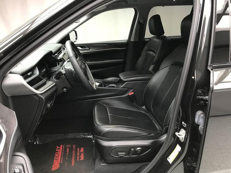 Used 2023 Jeep Grand Cherokee LimitedImage 6