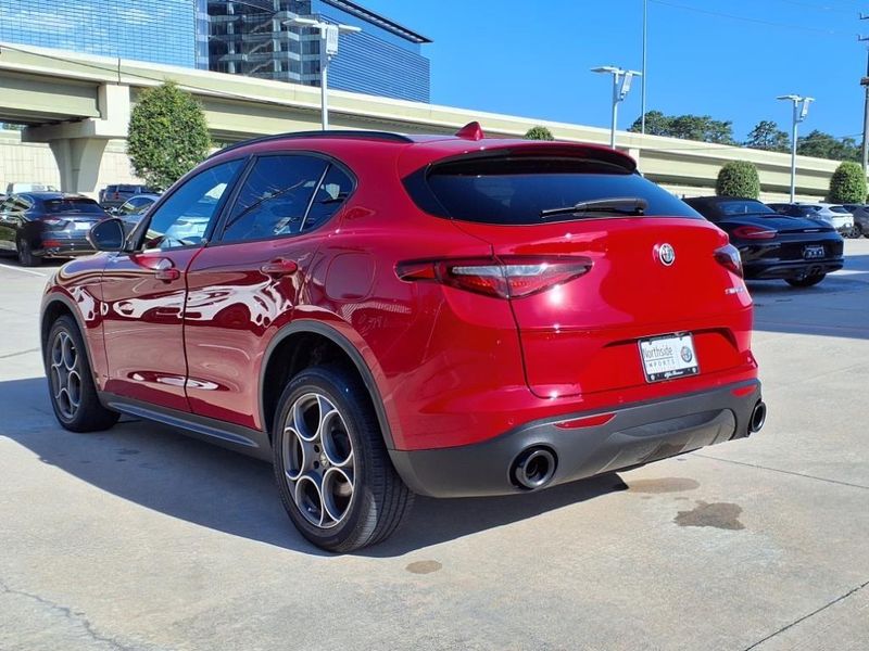 2022 Alfa Romeo Stelvio SprintImage 15