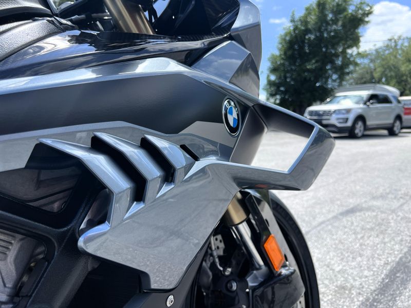 2025 BMW S 1000 RR 