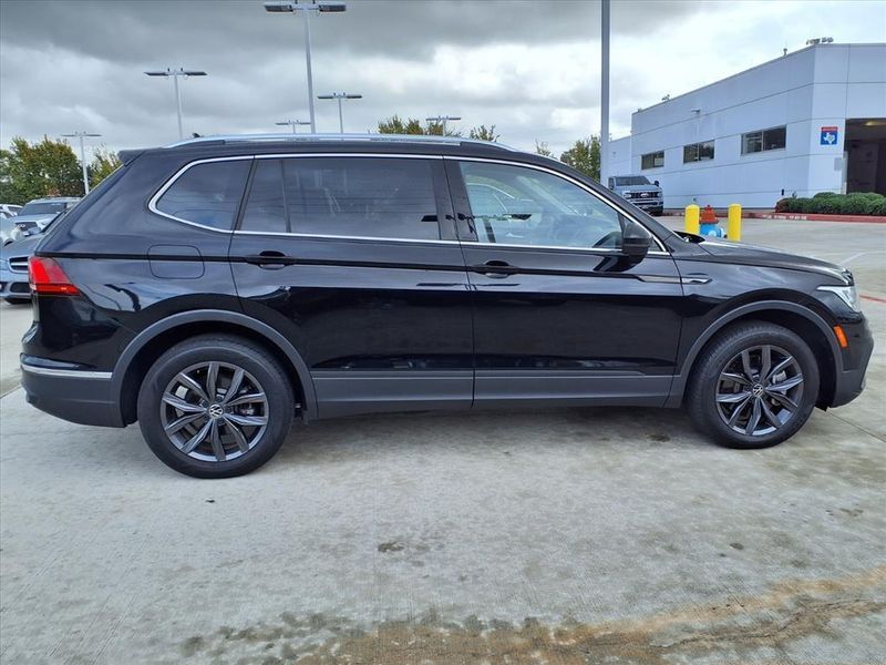 Used 2022 Volkswagen Tiguan 2.0T SEImage 11