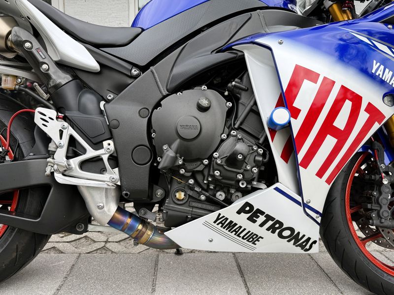 Used 2010 Yamaha YZF R1 LE 