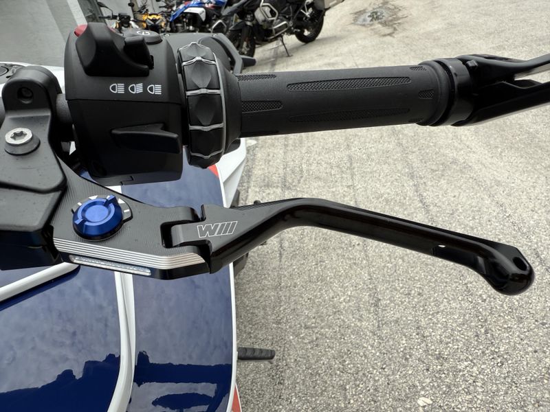 New 2025 BMW M 1000 XR 